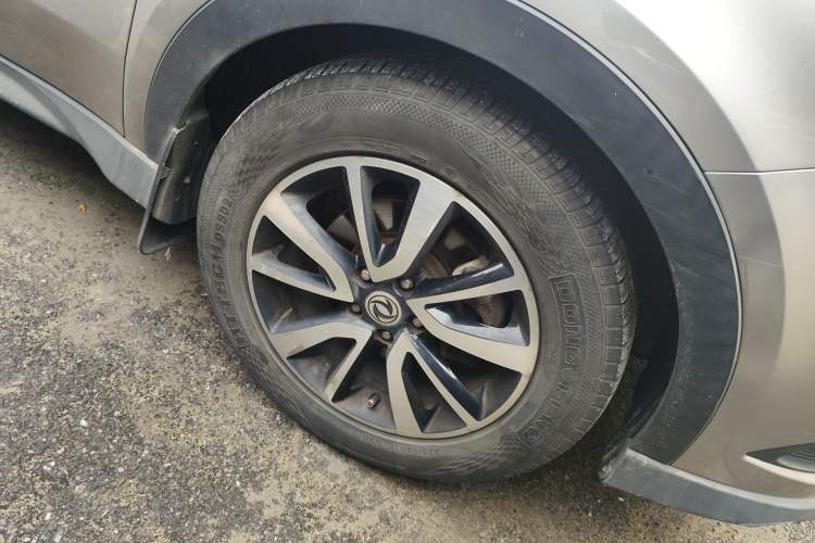 Used Dongfeng Fengon 580 2017 Revised Version 1.5T CVT Luxury Edition