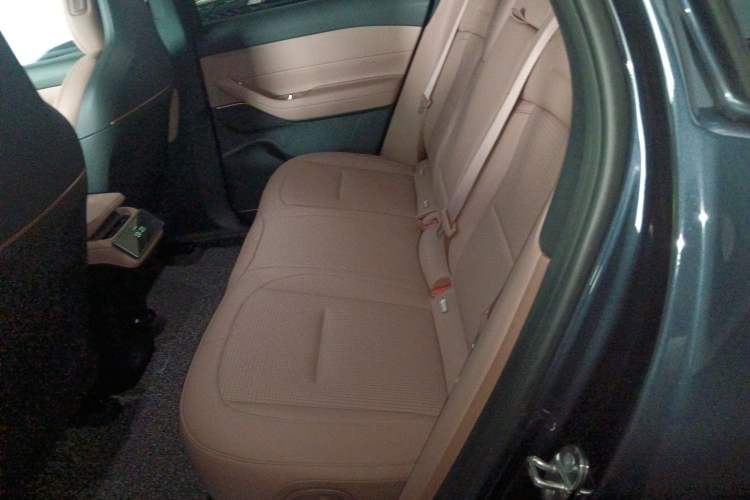 Used Nio ES6 2024 75 kWh Left Rear Seat