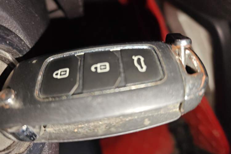 Used CHANGAN CS35 2014 1.6L Automatic Luxury Navigation Model China IV Standard
