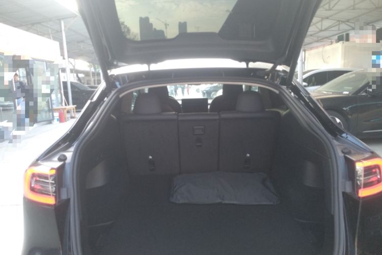 Used Tesla Model Y 2022 Rear-Wheel-Drive Version