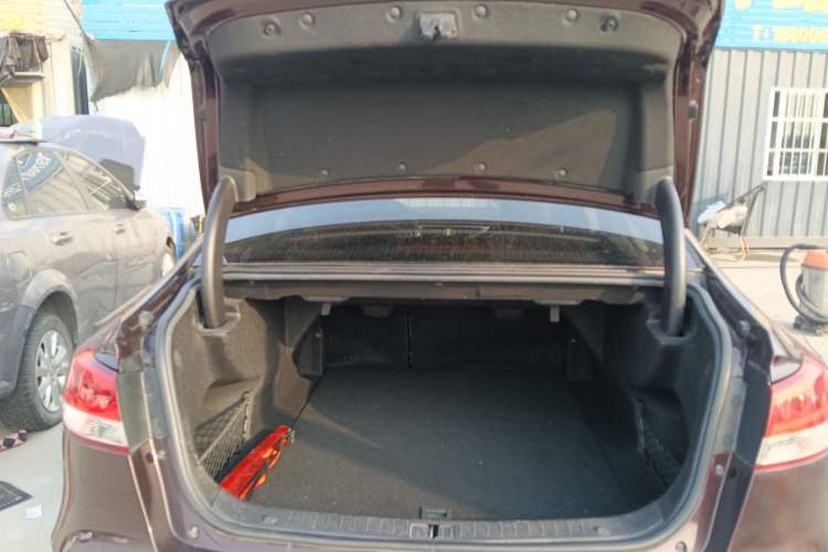 Used Zotye Z700 2016 1.8T DCT Luxury Model
