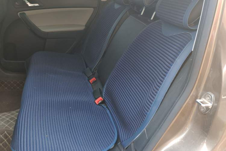 Used Skoda Yeti 2016 1.6L Manual Front-Wheel-Drive Version
