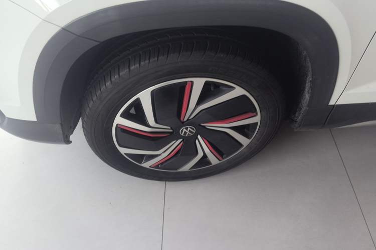 Used Volkswagen Tharu 2023 300TSI Two-Wheel-Drive Full Moon Edition Left Front Wheel Hub
