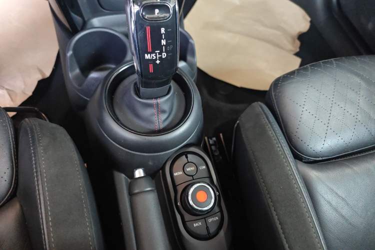 Used MINI 2019 2.0T COOPER S Classic Edition