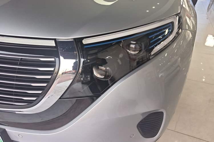 Used Mercedes-Benz EQC 2022-Year Restyled EQC 350 4MATIC
