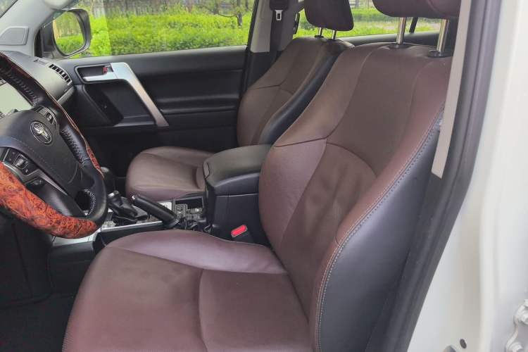 Used Toyota Prado 2019 3.5L Automatic TX-L Deluxe Edition with Rear-Mounted Spare Tire Left Front Seat