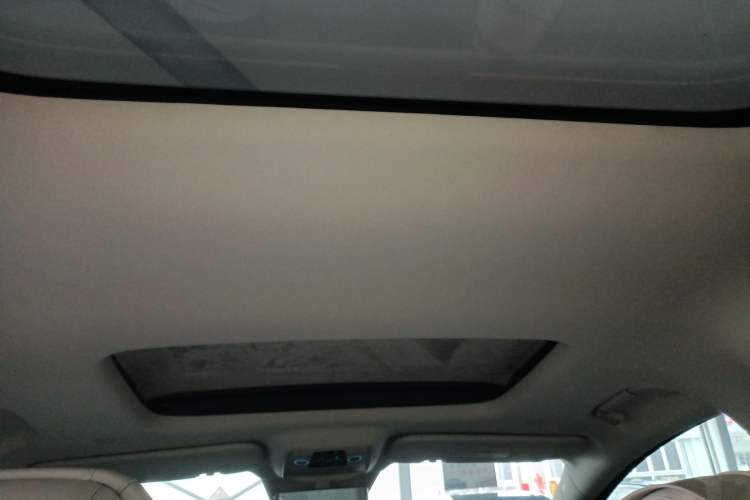 Used Denza D9 2025 DM-i Intelligent Drive 1020 Four-Wheel Drive Prestige Model
