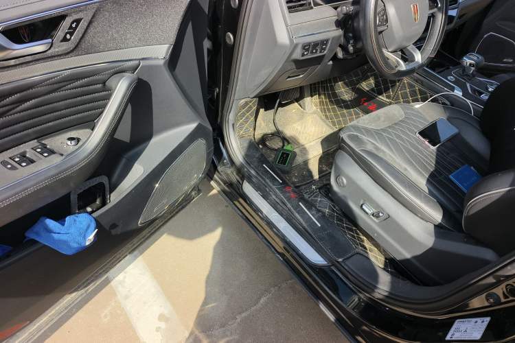 Used Hongqi HS5 2022 Revised Version 2.0T Smart Connect Flagship Edition