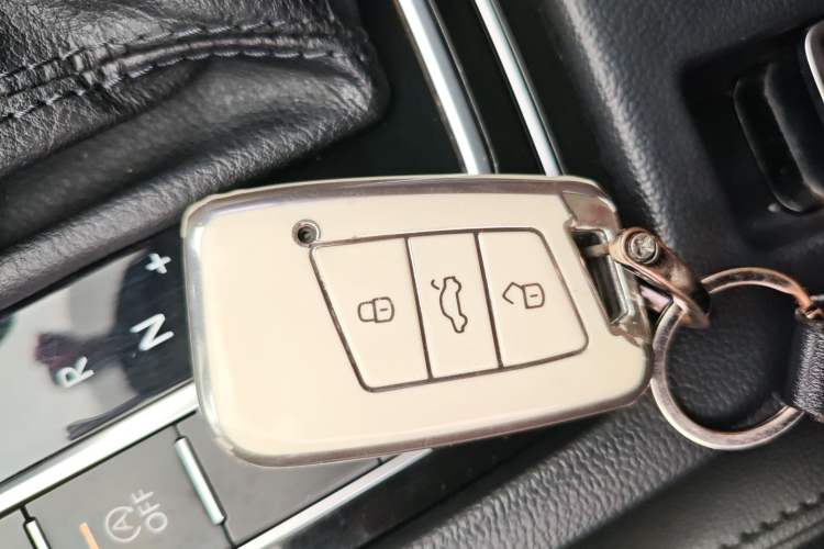 Used Volkswagen Magotan 2018 Facelift 330TSI DSG Luxury Model Vehicle Key