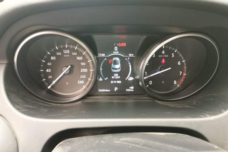 Used Land Rover Discovery Sport 2019 240 PS SE Dynamic Version China VI Standard Instrument Cluster