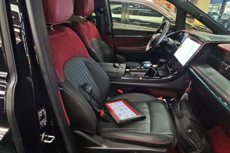 Used GAC Trumpchi M8 2023 Zongshi Series Dual-Motor Flagship Edition