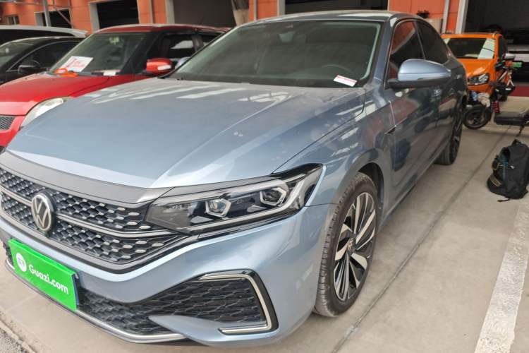 Used Volkswagen Passat 2022 330TSI Starry Luxury Edition