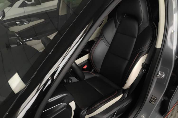 Used Lynk & Co 02 2018 1.5T DCT Two-Wheel Drive Zhaopu Version China V Standard