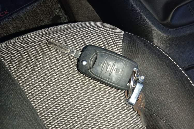 Used Wuling Hongguang 2021 1.5L Revised S Base Version with Electric Power Steering LAR