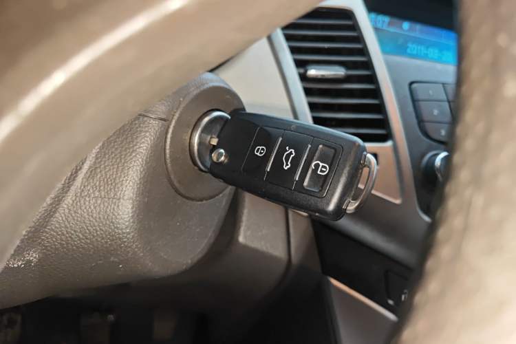 Used Chevrolet Cruze 2015 1.5L Classic SL MT