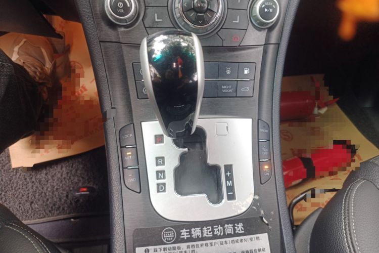 Used Luxgen Great 7 SUV 2014 2.2T Four-Wheel Drive Prestige Version Gear Lever