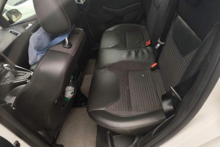 Used Ford Focus 2015 Hatchback EcoBoost 125 Automatic Supreme Style Edition