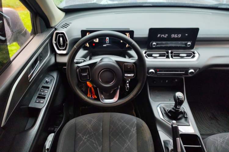 Used Great Wall King Kong Poer 2022 2.0T Manual Diesel Two-Wheel-Drive Entrepreneurial Long-Box Version GW4D20M Steering Wheel