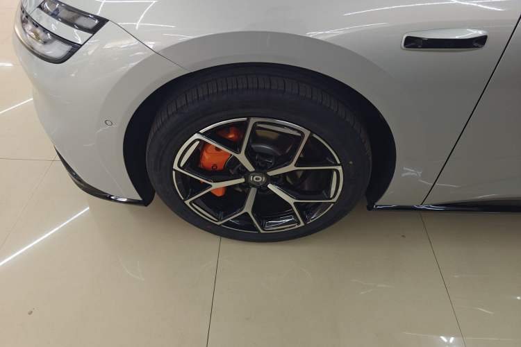 Used CHANGAN NEVO A06 2026 Model 240 Laser Ultra+ Left Front Wheel Hub