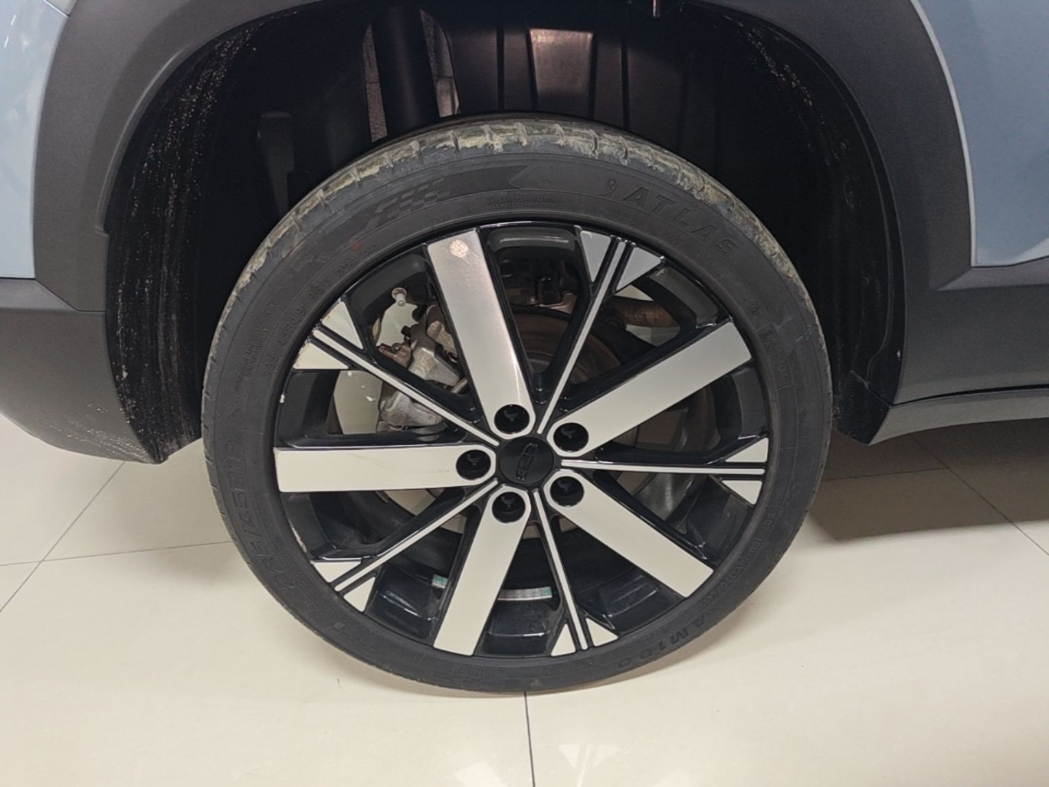 Geely Auto icon 2023 1.5TD Chocolate Smoothie Edition — снимка 11