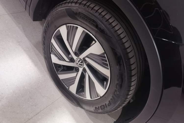 Used Volkswagen Tiguan L New Energy 2022 430 PHEV Plug-in Hybrid Flagship Edition
