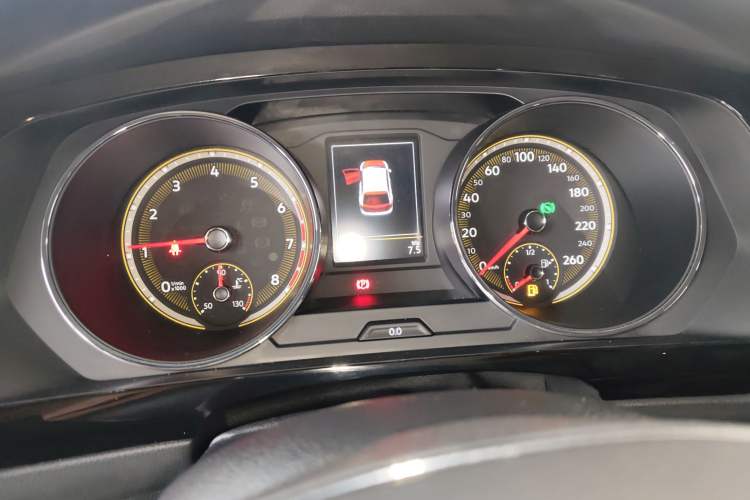 Used Volkswagen Tiguan L 2019 Updated Version 330TSI Automatic Two-Wheel Drive Panoramic Comfort Edition China VI Standard