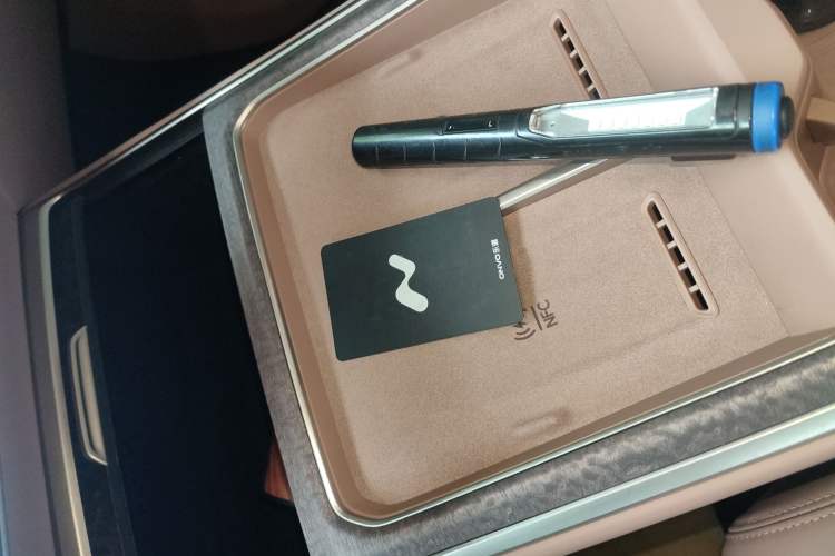 Used ONVO Luxeed L90 2025 Model—Max Six-Seater Version Vehicle Key