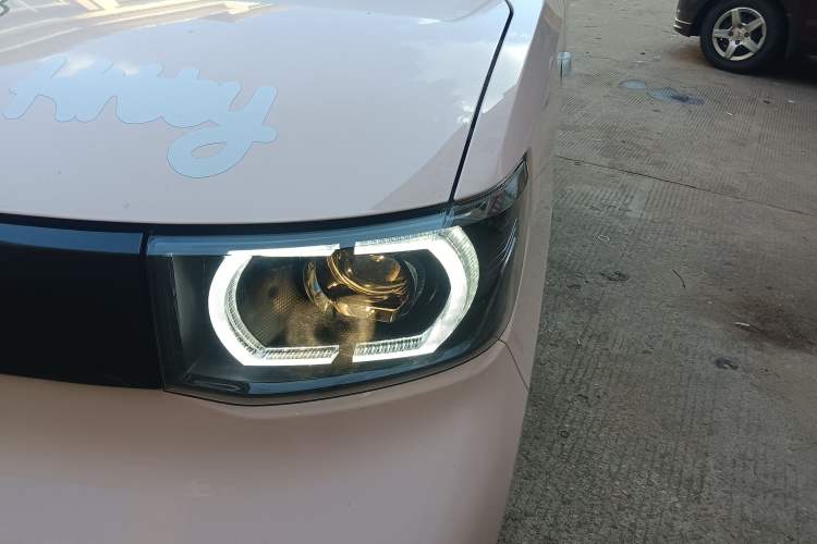 Used Wuling Hongguang MINIEV 2021 Macaron Premium Model – Lithium Iron Phosphate