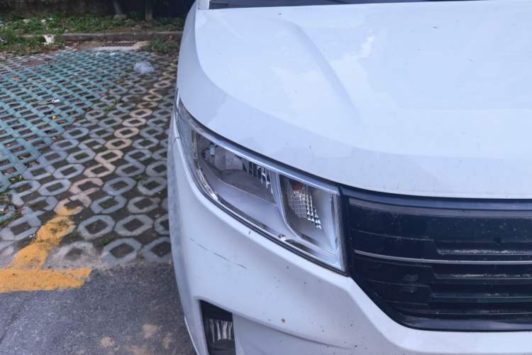 Used Wuling Hongguang PLUS 2020 1.5L Manual Comfort 7-Seater Exterior 6
