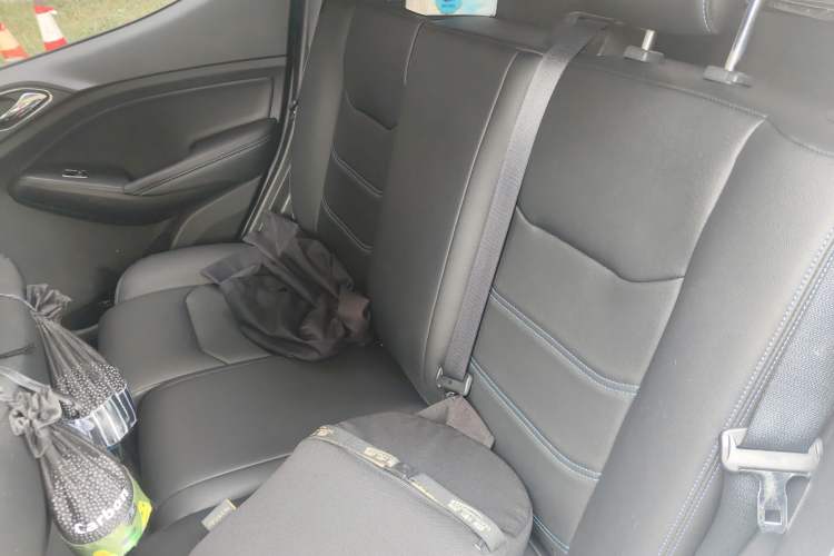 Used BYD Yuan New Energy 2018 EV360 Smart Connect Cool Edition Left Rear Seat