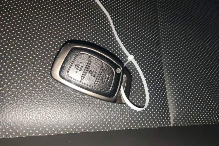 Used Hyundai ix25 2015 1.6L Automatic Two-Wheel Drive Smart GLS Trim
