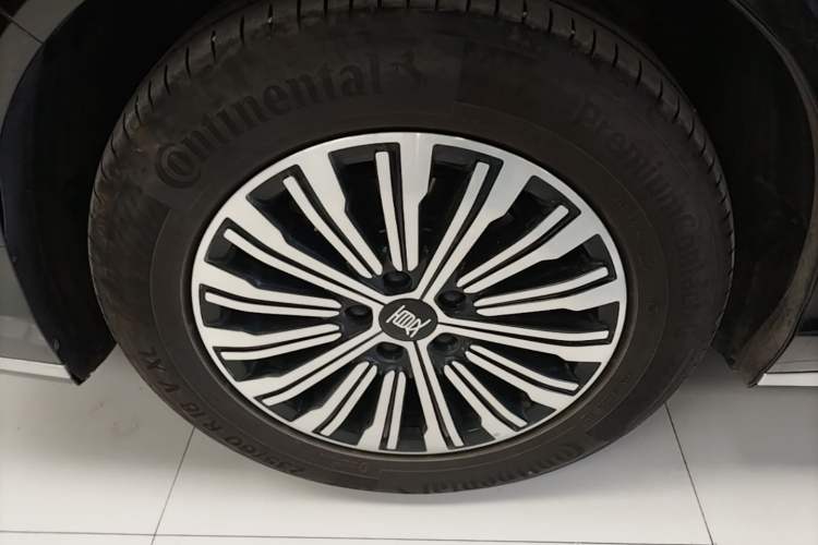 Used BYD Xia 2025 DM-i 1.5T 180km Beyond Edition
