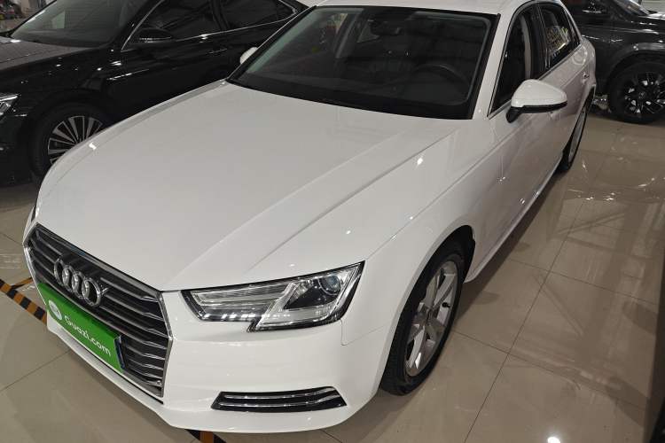 Used Audi A4L 2018 30th Anniversary Edition 30 TFSI Ambition Model