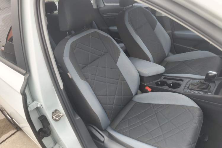 Used Volkswagen Lavida 2023 1.5L Automatic De Yi Edition Right Front Seat