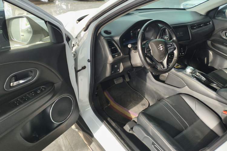 Used Everus VE-1 2022 TA Leading Edition
