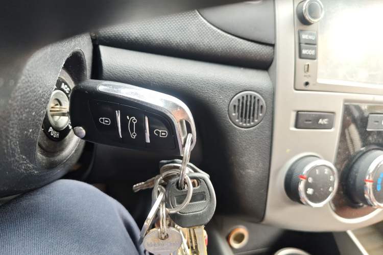 Used Kia Forte 2014 1.6L MT GL
