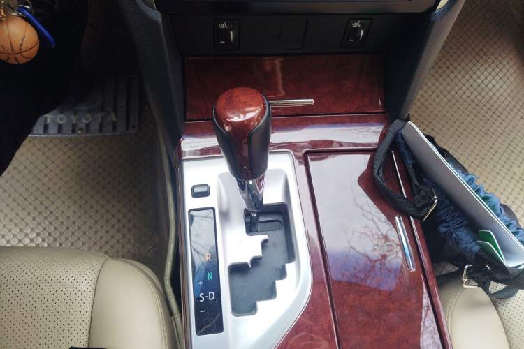 Used Toyota Camry 2012 2.0G Luxury Edition