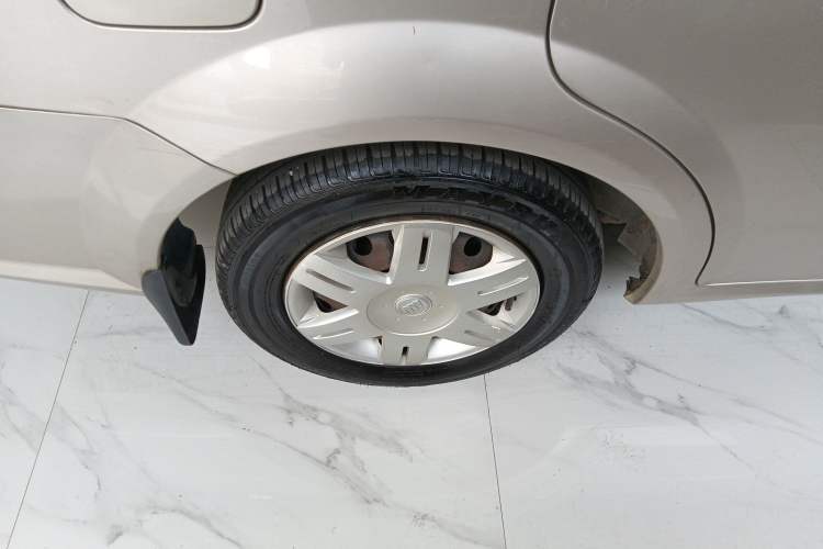Used Buick Excelle 2013 1.5L Automatic Classic Model
