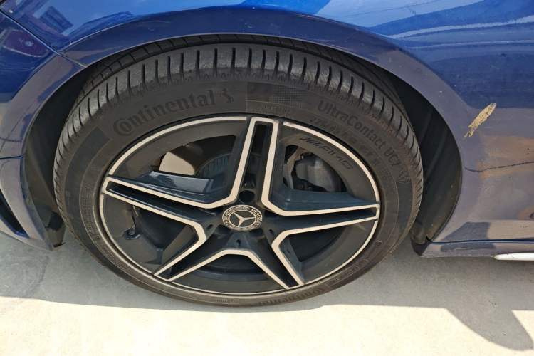 Used Mercedes-Benz C-Class 2021 C 260 L Sport Edition Star Collection Left Front Wheel Hub