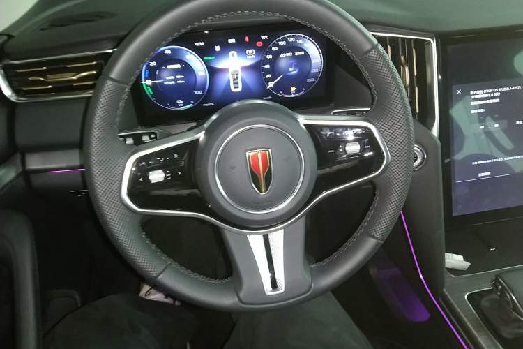 Used Hongqi HS7 PHEV 2024 2.0T PHEV Four-Wheel Drive Flagship Edition 7 Seats
