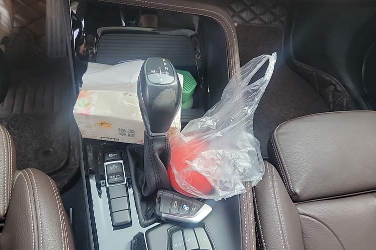 Used BMW X1 2019 sDrive18Li Premium Edition Gear Lever