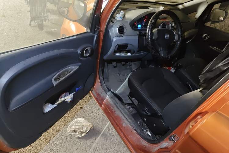 Used CHANGAN Benni mini 2012 1.0L Manual Family Edition China V Standard
