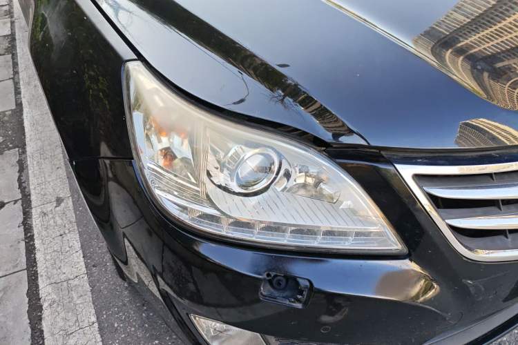 Used Haima M8 2014 2.0L Automatic Luxury Version
