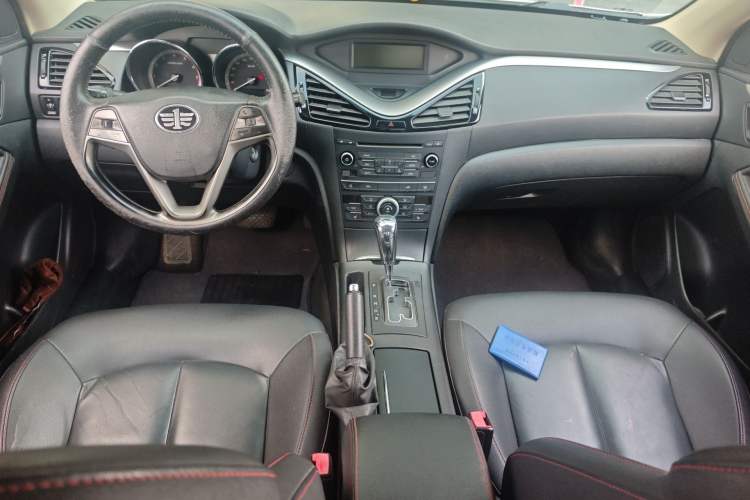 Used Bestune B70 2014 2.0L automatic luxury version
