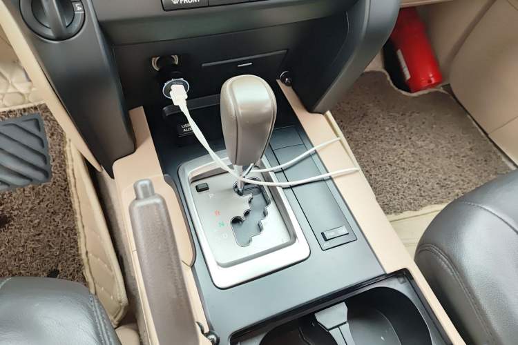 Used Toyota Land Cruiser 2015 4.0L 5-Seater Middle East Version
