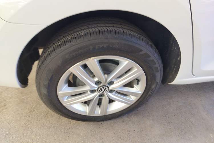 Used Volkswagen Santana 2015 Haval H6 1.6L Automatic Comfort Model
