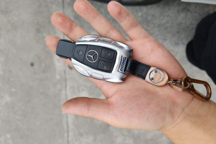 Used Mercedes-Benz C-Class 2018 C 200 L Sport Edition Vehicle Key