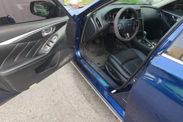 Used Infiniti Q50L 2016 2.0T Comfort Edition
