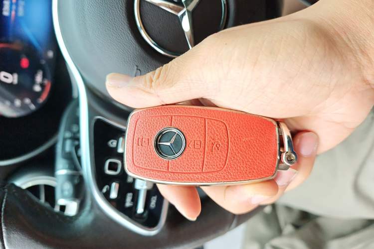 Used Mercedes-Benz GLC 2020 GLC 260 L 4MATIC Luxury Model Vehicle Key