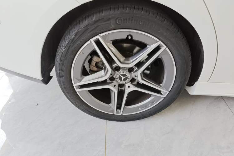 Used Mercedes-Benz CLA 2021 CLA 200 Right Rear Wheel Hub